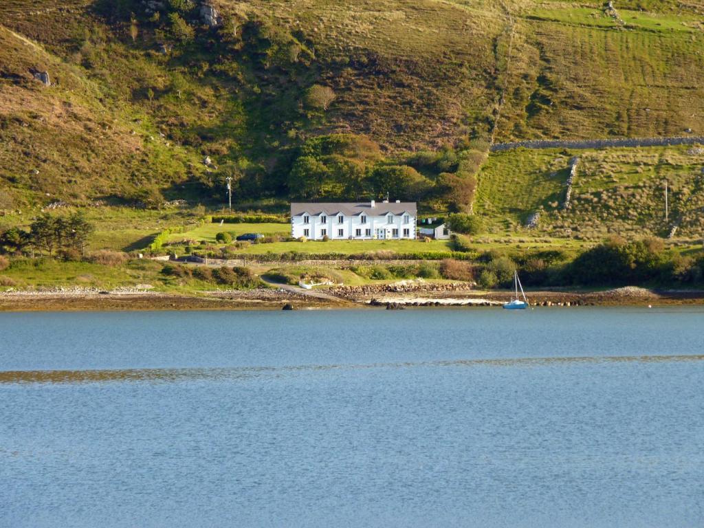 Waterfront Rest B&B Clifden Exterior photo
